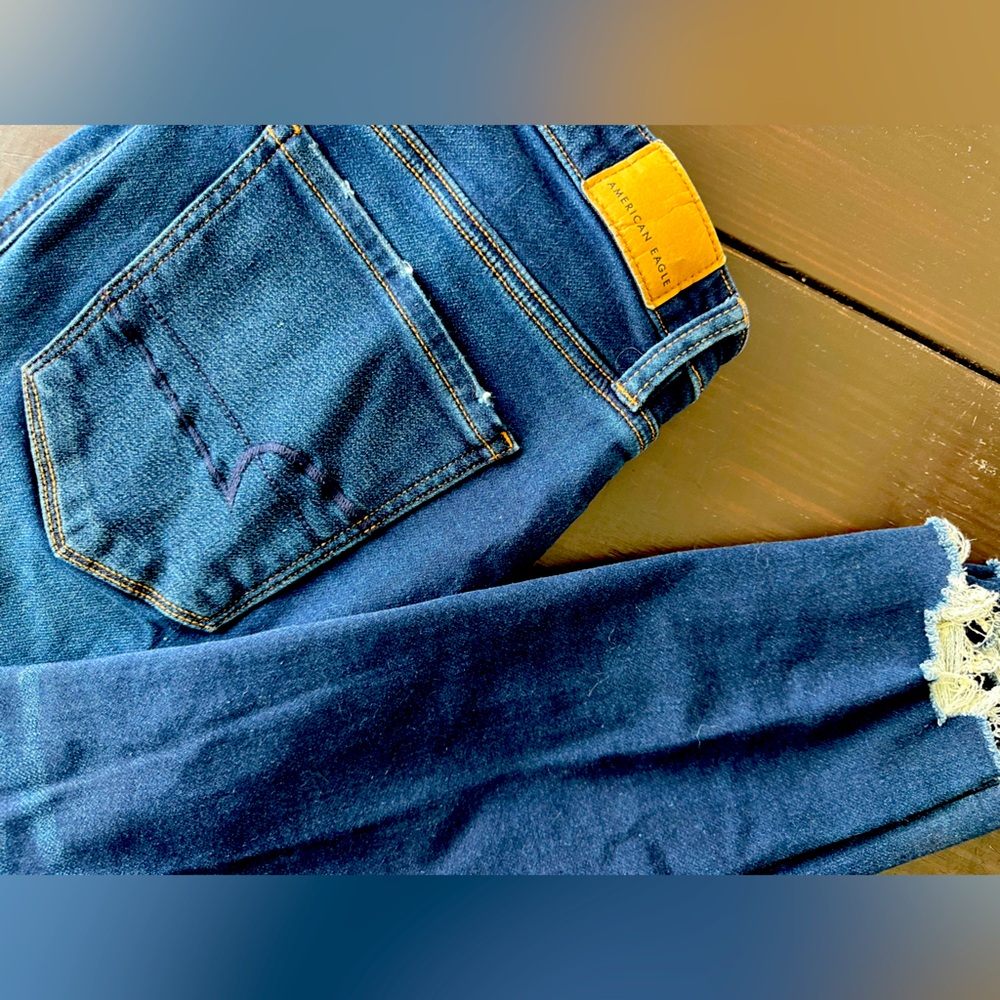 American Eagle Outfitters Dark Blue Skinny Jeans